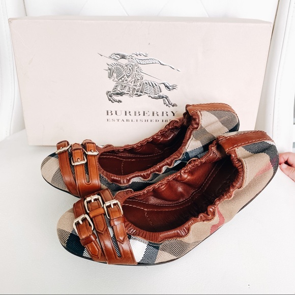 Burberry Shoes - Burberry Housecheck Falocner ballerina flats